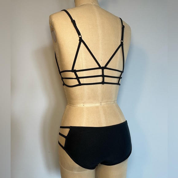 One Teaspoon Eagle Cage Bikini Set - Picture 4 of 5